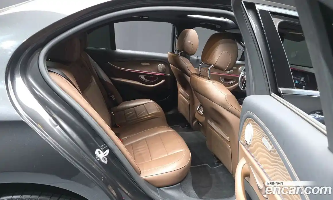 Mercedes-Benz E-Class 2021 1.9 гидро, фото 12