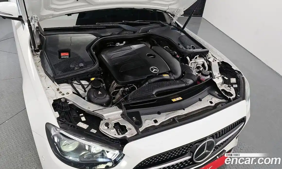 Mercedes-Benz E-Class 2021 2.0 гидро, фото 6