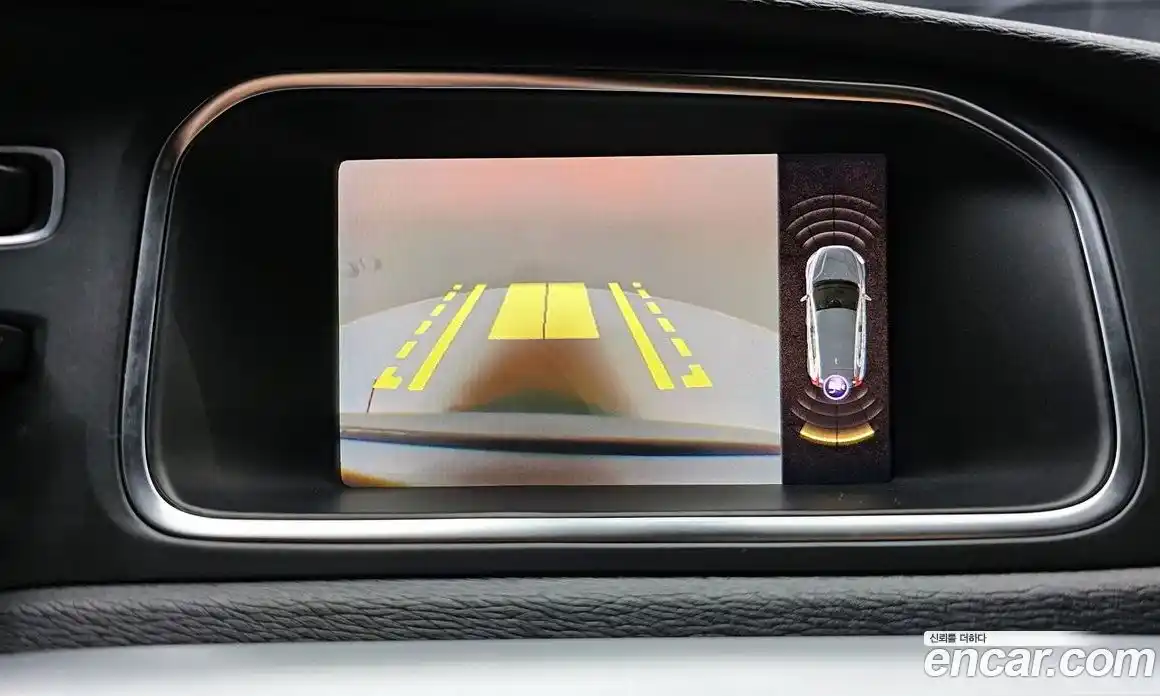 Volvo V40 2018 2.0 гидро в Москве № 1008700, фото 15