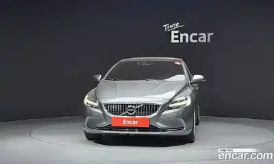 Volvo V40 2018 2.0 гидро в Москве № 1008700, миниатюра 3