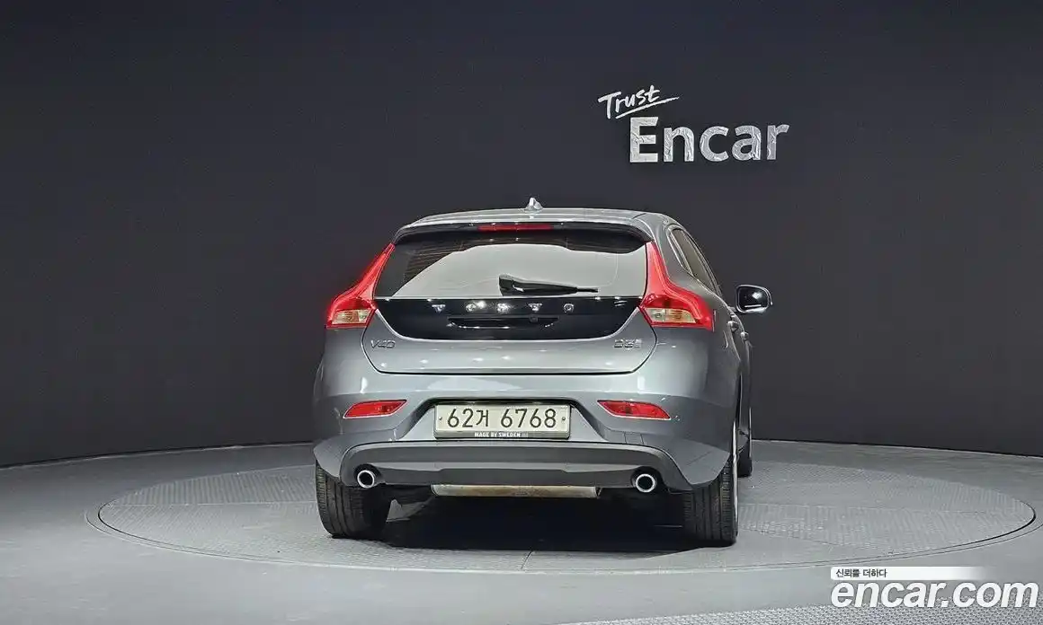 Volvo V40 2018 2.0 гидро в Москве № 1008700, фото 4