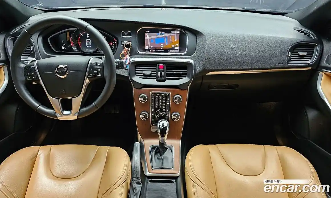 Volvo V40 2018 2.0 гидро в Москве № 1008700, фото 7