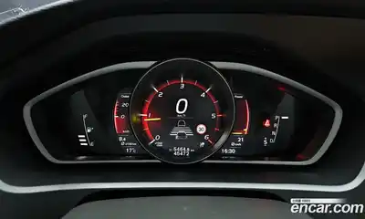Volvo V40 2018 2.0 гидро в Москве № 1008700, миниатюра 8