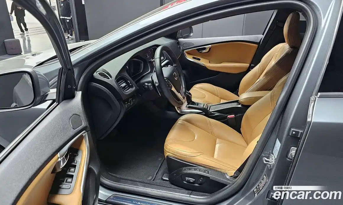 Volvo V40 2018 2.0 гидро в Москве № 1008700, фото 10