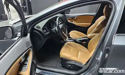 Volvo V40 2018 2.0 гидро в Москве № 1008700, миниатюра 10