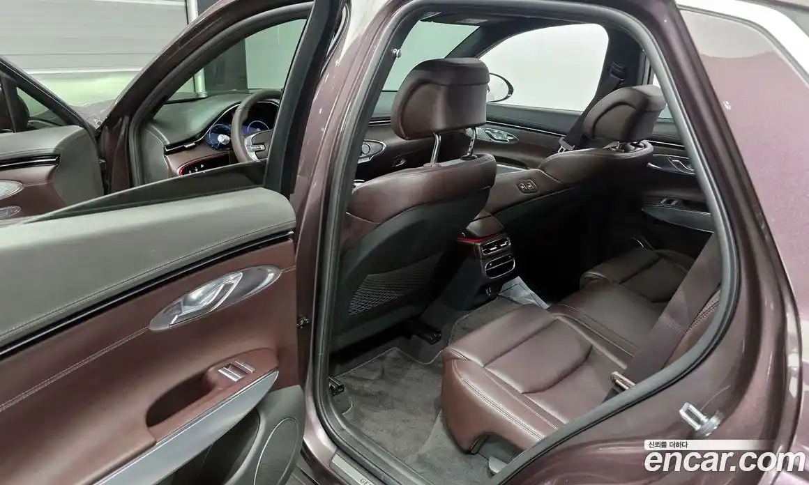 Genesis GV70 2022 2.5 Автомат в Москве № 1009939, фото 11