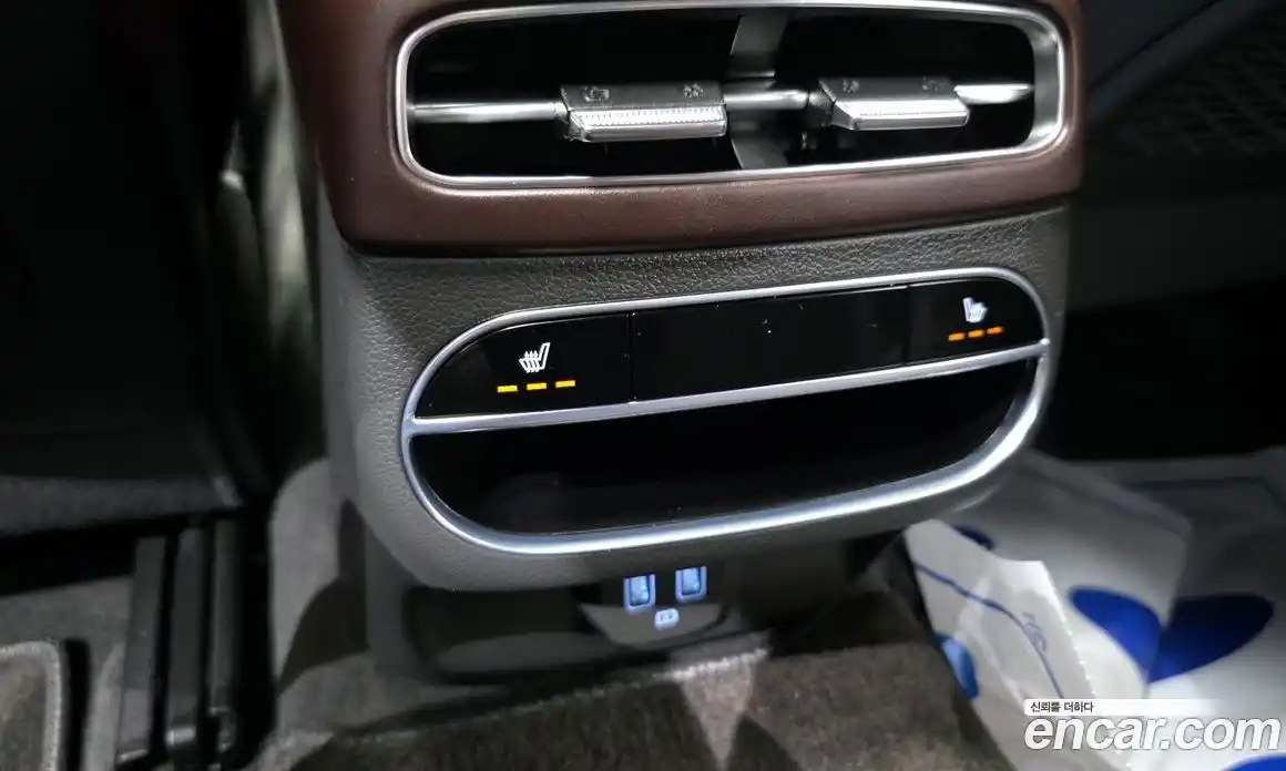 Genesis GV70 2022 2.5 Автомат в Москве № 1009939, фото 18