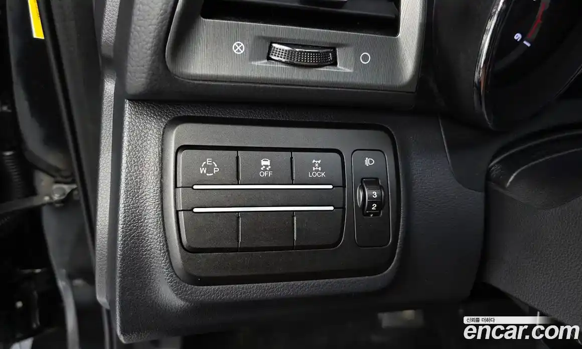 SsangYong TIBOLI 2017 1.6 Автомат в Москве № 1011020, фото 14