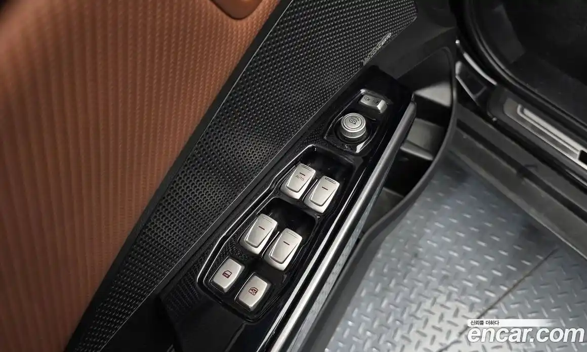 SsangYong TIBOLI 2017 1.6 Автомат в Москве № 1011020, фото 19