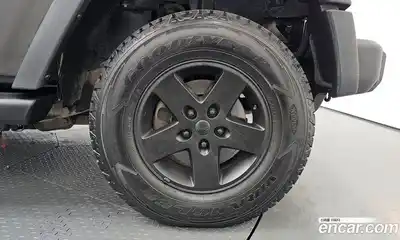 Jeep Wrangler 2012 2.8 гидро в Москве № 1015099, миниатюра 5