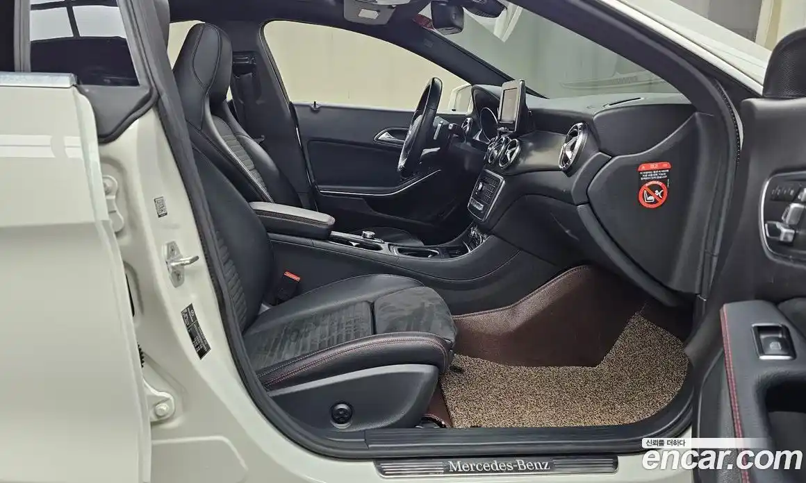 Mercedes-Benz CLA-Class 2018 2.0 гидро в Москве № 141389, фото 11