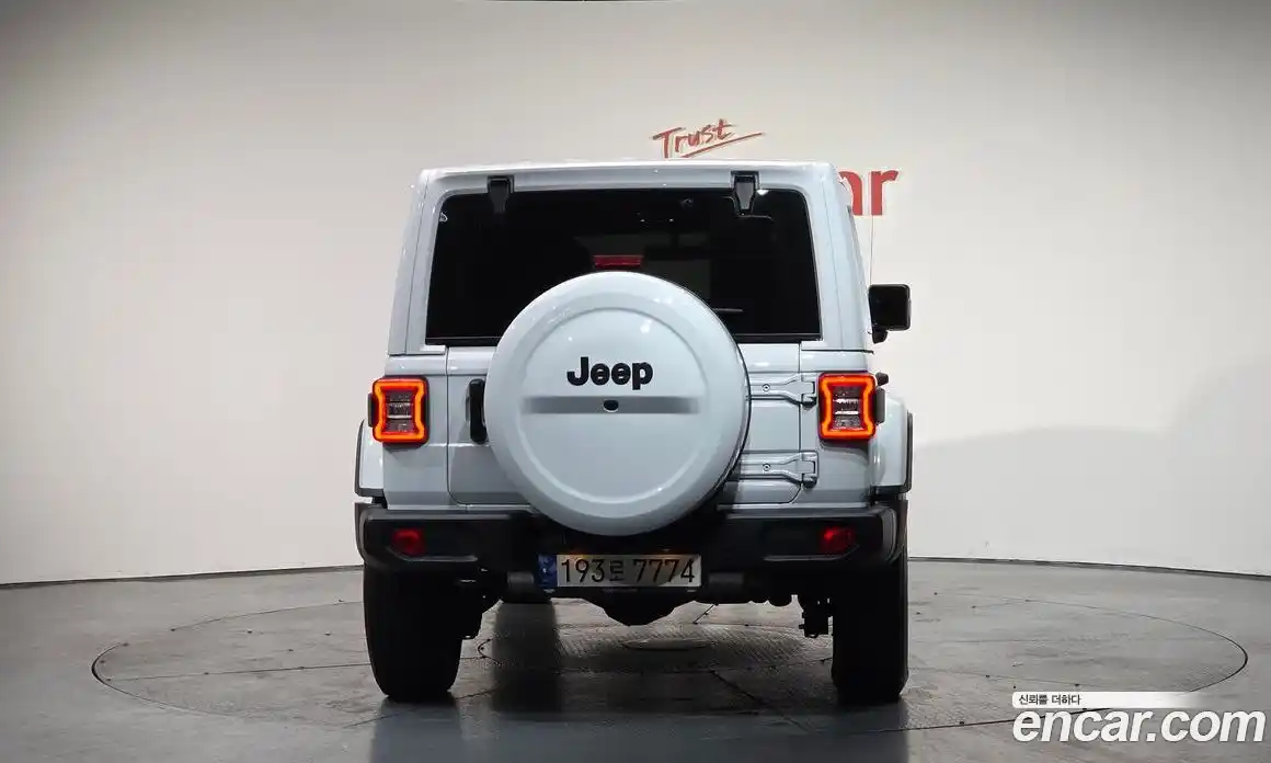 Jeep Wrangler 2022 2.0 гидро в Москве № 145091, фото 3