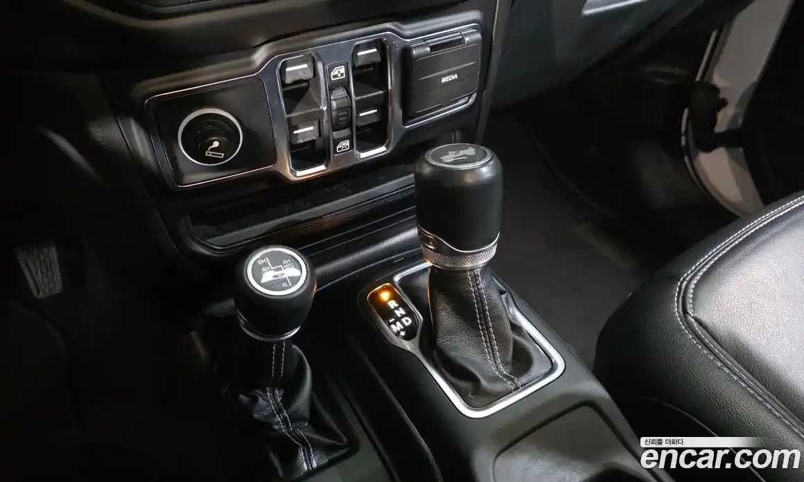 Jeep Wrangler 2022 2.0 гидро в Москве № 145091, фото 8