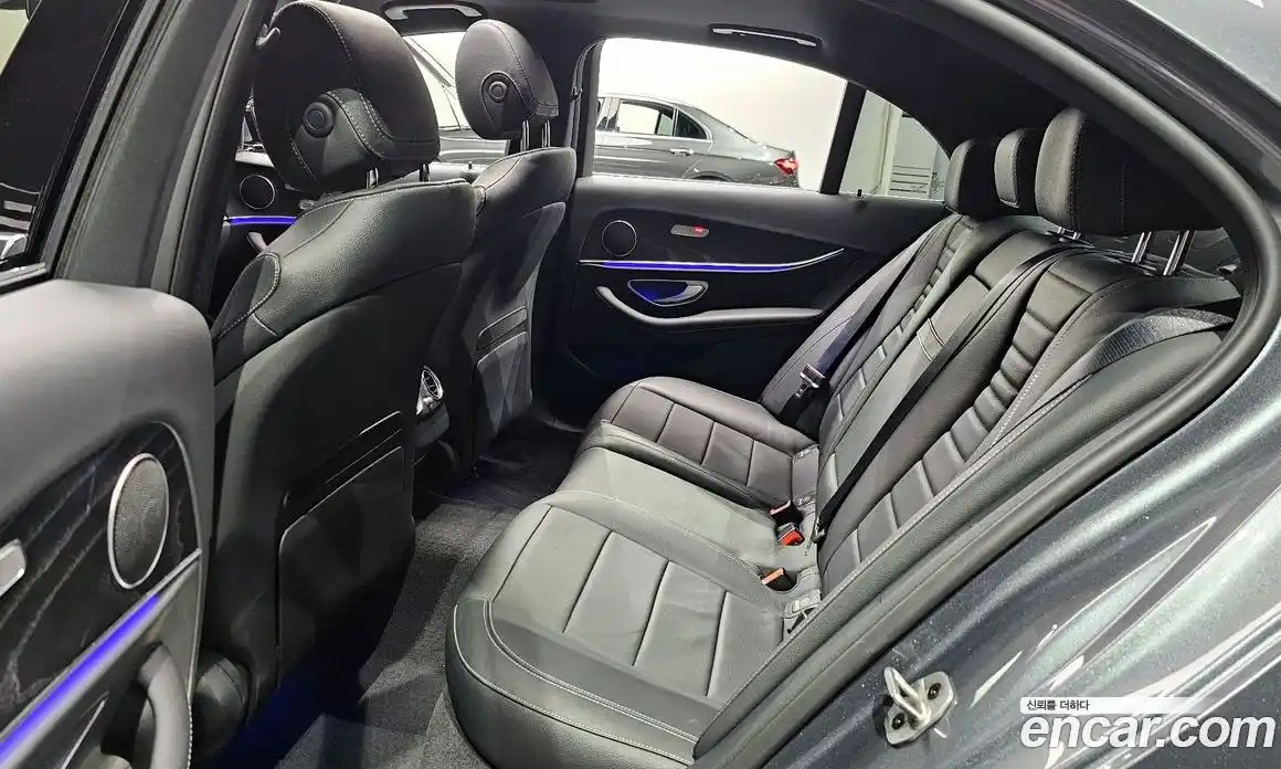 Mercedes-Benz E-Class 2021 2.0 гидро в Москве, фото 12