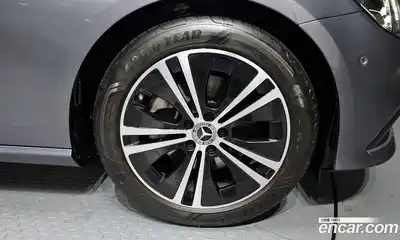 Mercedes-Benz E-Class 2021 2.0 гидро в Москве, миниатюра 5
