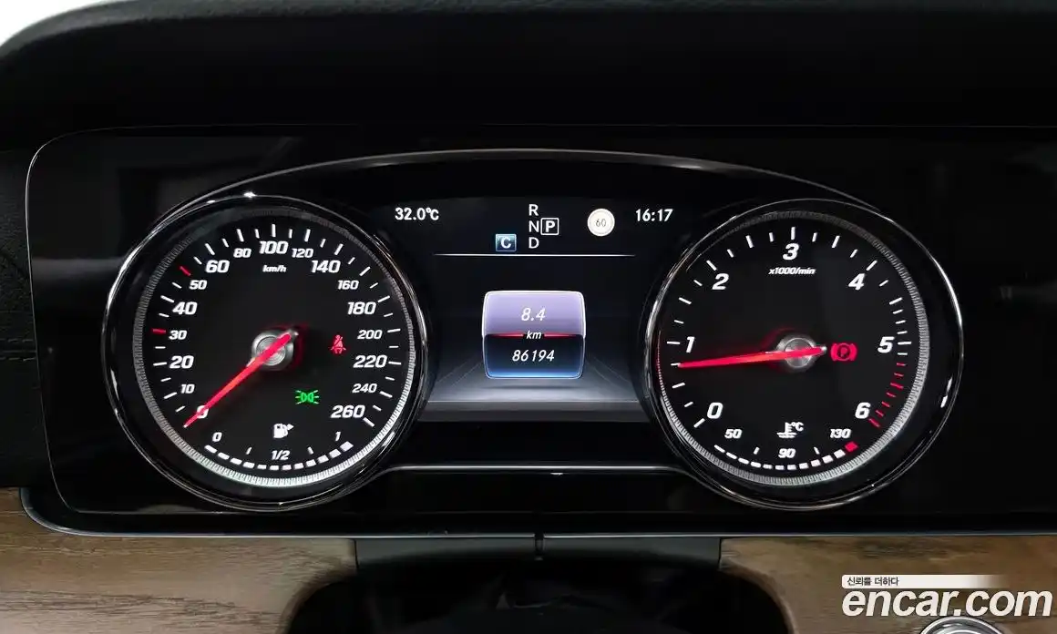 Mercedes-Benz E-Class 2017 1.9 гидро в Москве № 161643, фото 8
