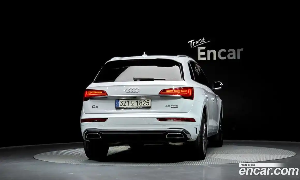 Audi Q5 2023 2.0 гидро в Москве № 162486, фото 4