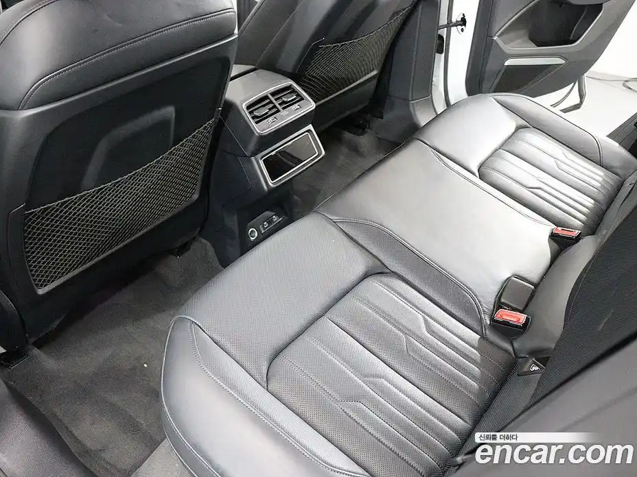 Audi e-tron 2021 гидро в Москве № 163303, фото 15