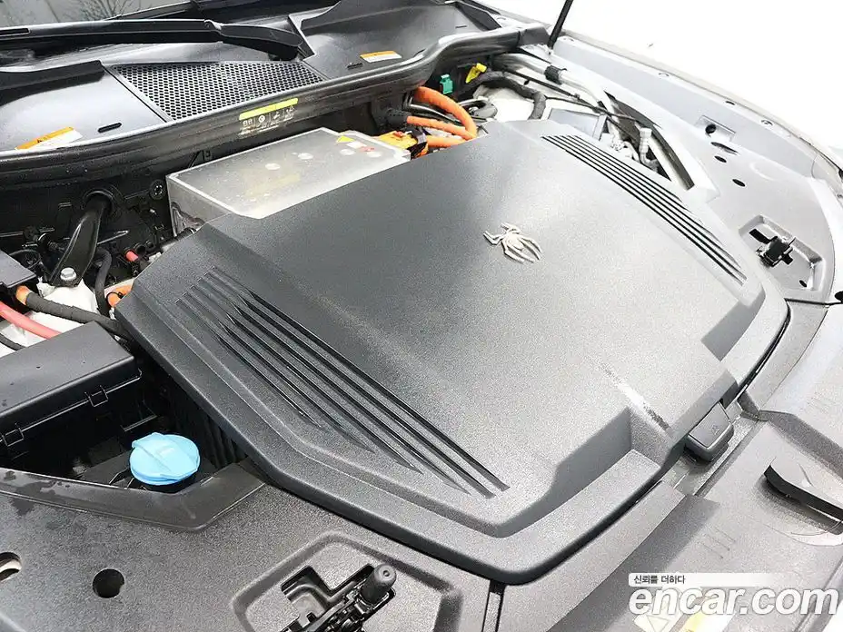 Audi e-tron 2021 гидро в Москве № 163303, фото 19