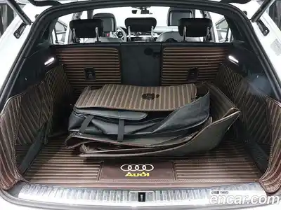 Audi e-tron 2021 гидро в Москве № 163303, миниатюра 5