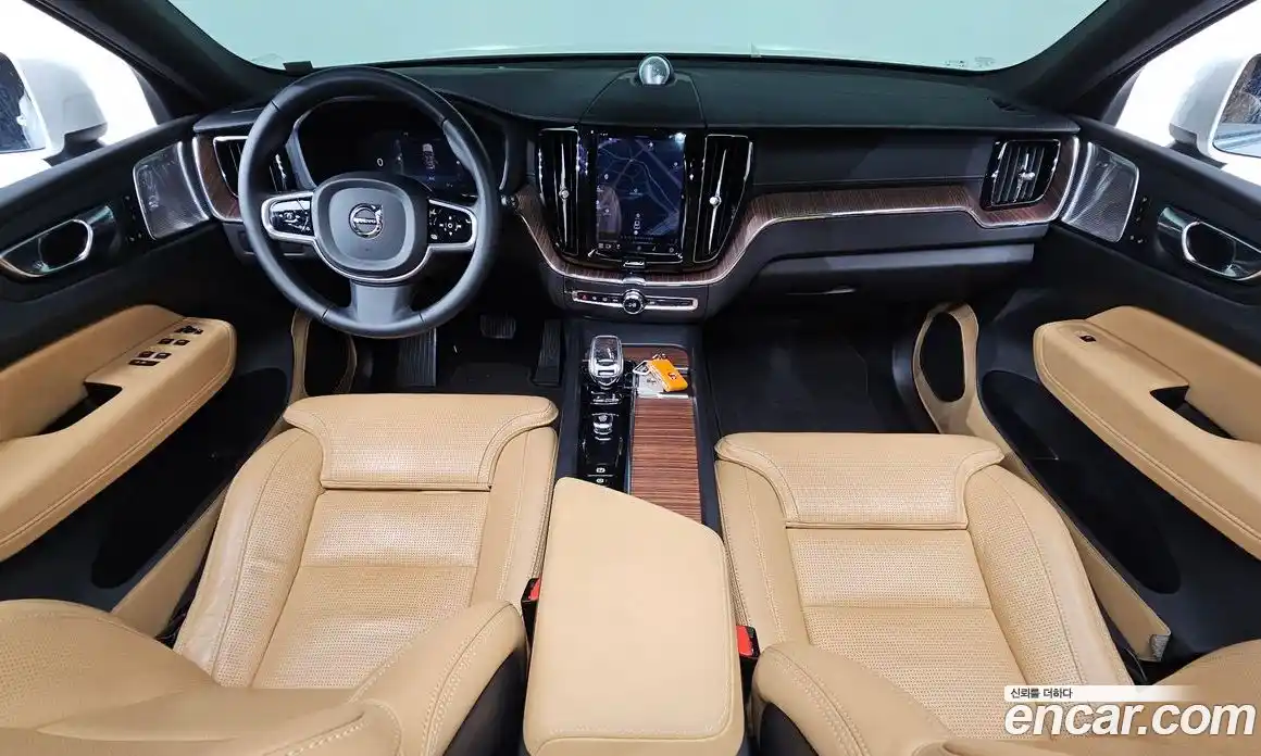 Volvo XC60 2022 2.0 гидро в Москве № 164421, фото 7