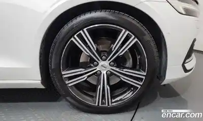 Volvo S60 2021 2.0 гидро в Москве № 164571, миниатюра 5
