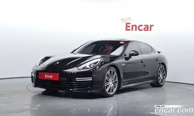 Porsche Panamera, 2015