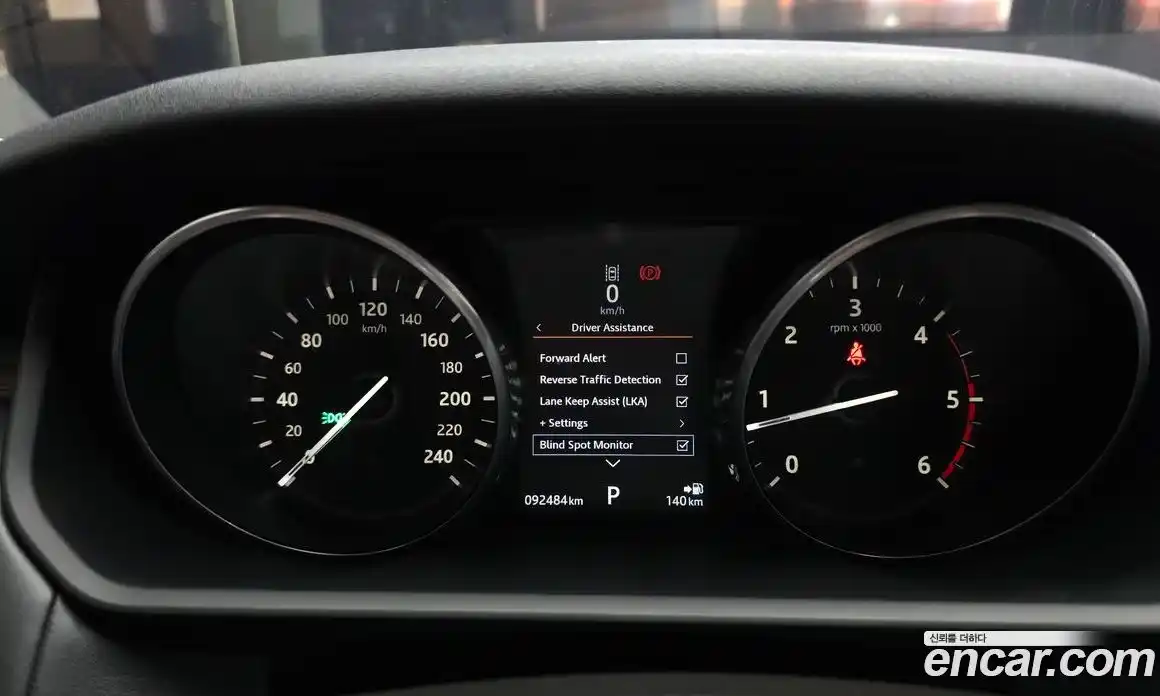 Land Rover Discovery 2017 3.0 гидро в Москве № 166350, фото 8