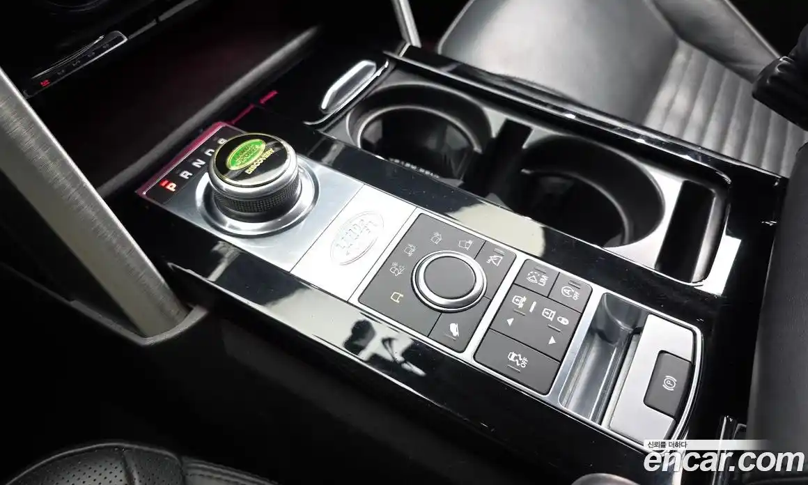 Land Rover Discovery 2017 3.0 гидро в Москве № 166350, фото 9