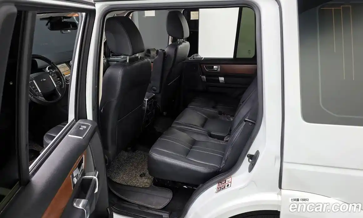 Land Rover Discovery 2015 3.0 гидро в Москве № 166472, фото 11