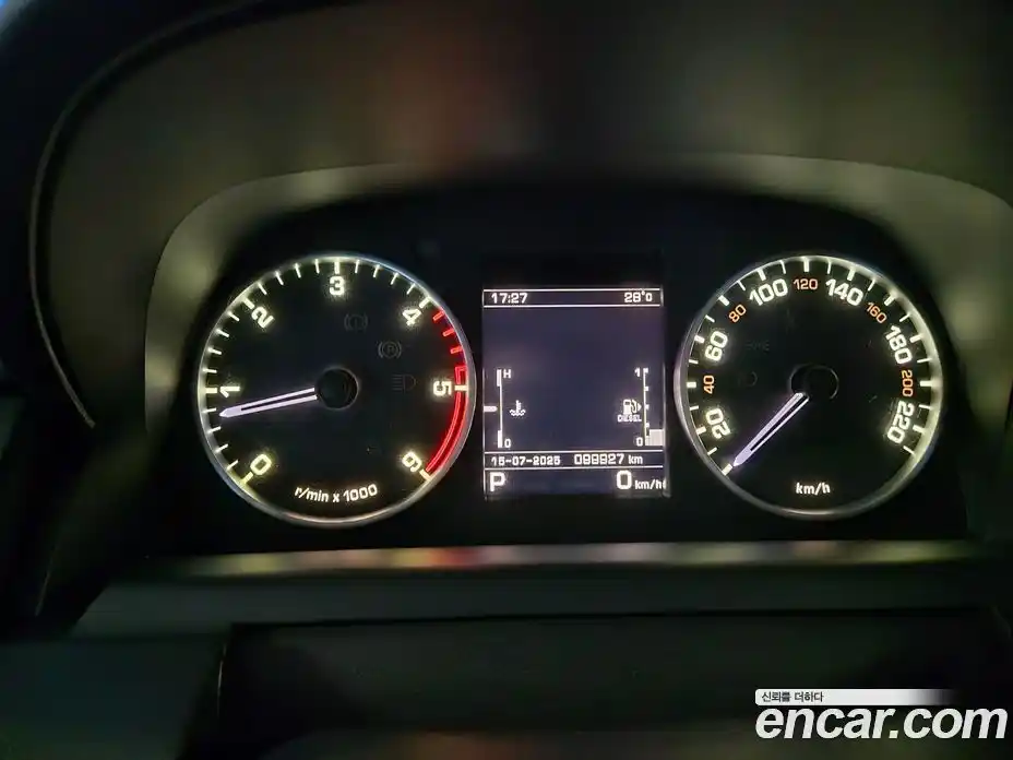 Land Rover Discovery 2015 3.0 гидро в Москве № 166472, фото 8