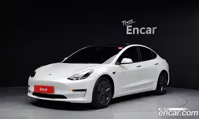 Tesla Model 3, 2022