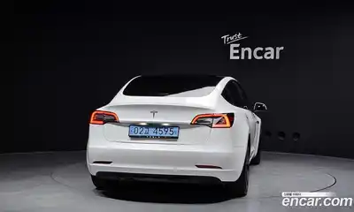 Tesla Model 3 2022 0.2 гидро в Москве № 167596, миниатюра 4