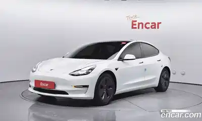 Tesla Model 3, 2022