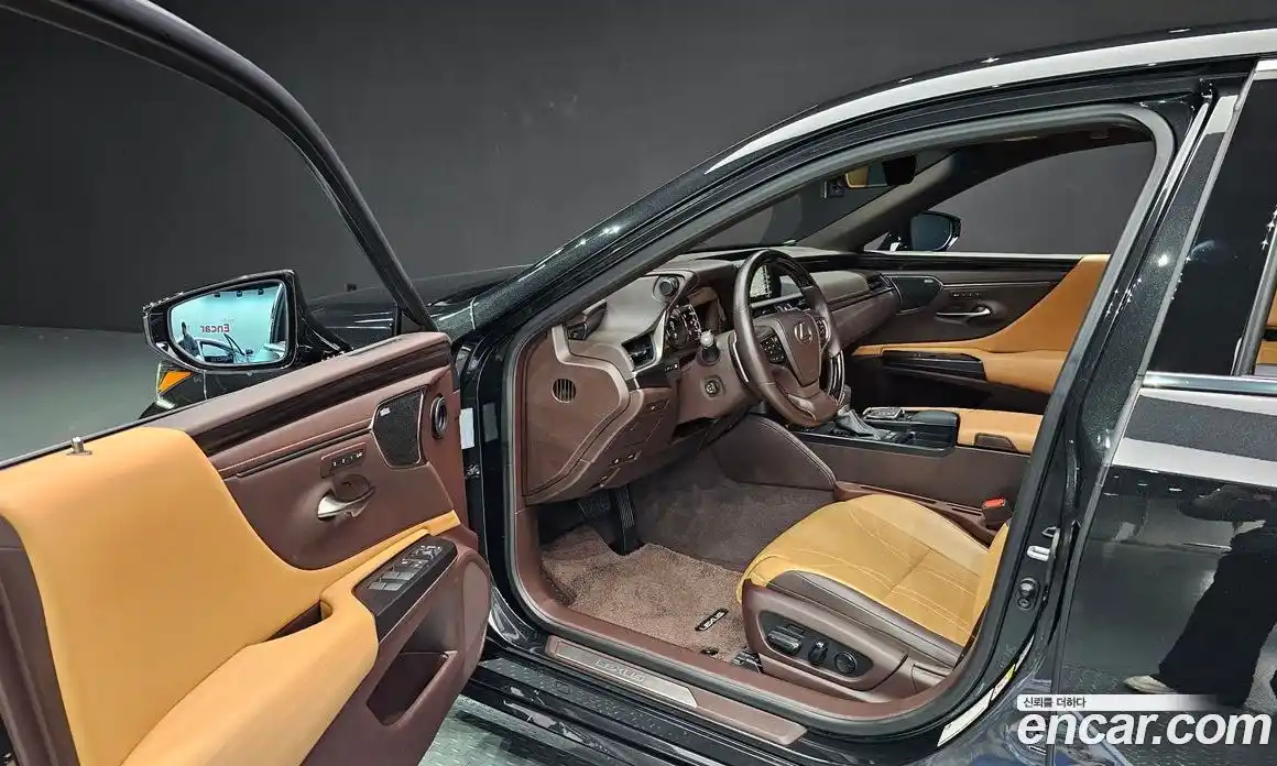 Lexus ES 2019 2.5 гидро в Москве № 168237, фото 11