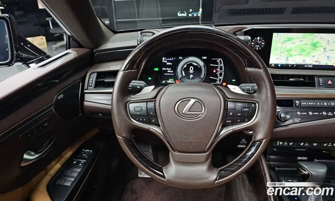 Lexus ES 2019 2.5 гидро в Москве № 168237, фото 13