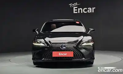 Lexus ES 2019 2.5 гидро в Москве № 168237, миниатюра 3