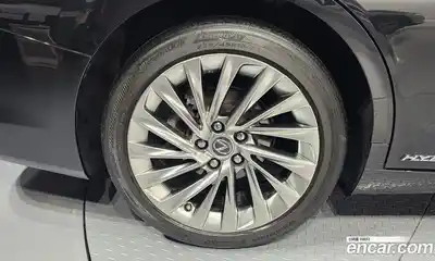 Lexus ES 2019 2.5 гидро в Москве № 168237, миниатюра 5