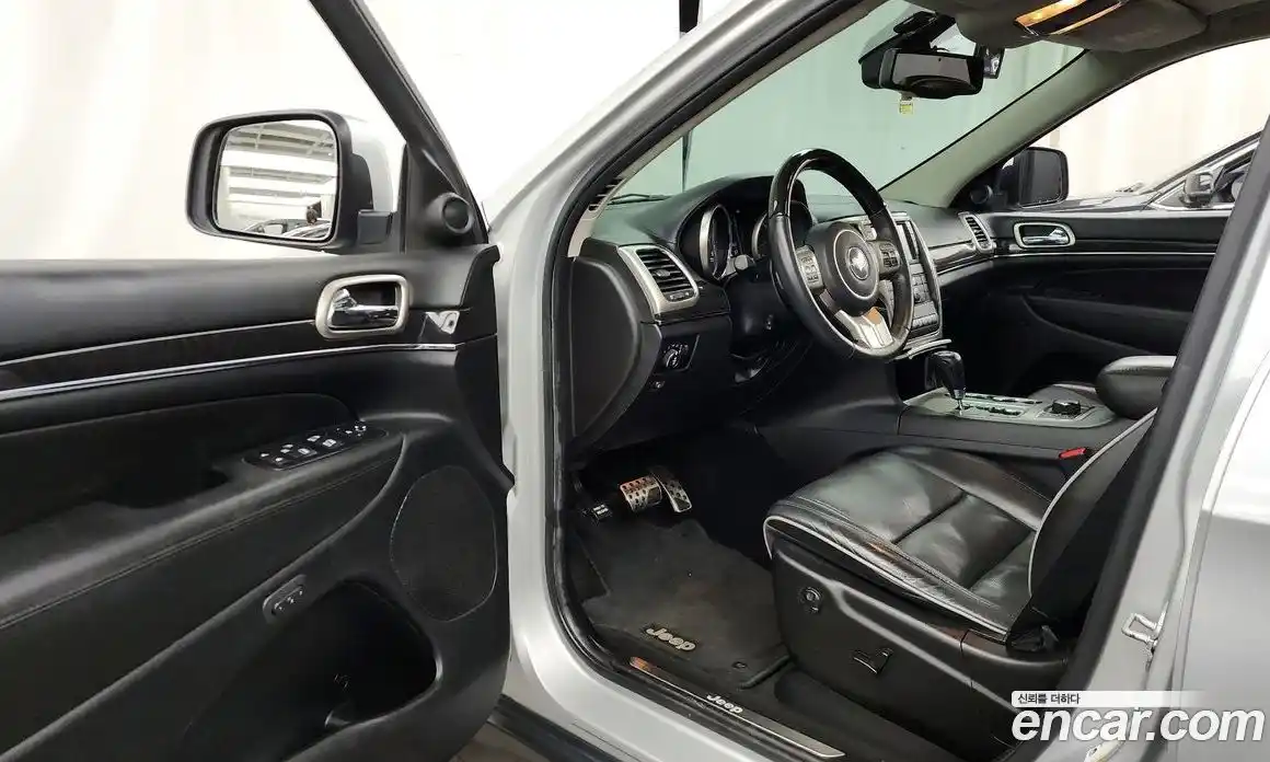 Jeep Cherokee 2013 3.0 гидро в Москве № 169894, фото 10