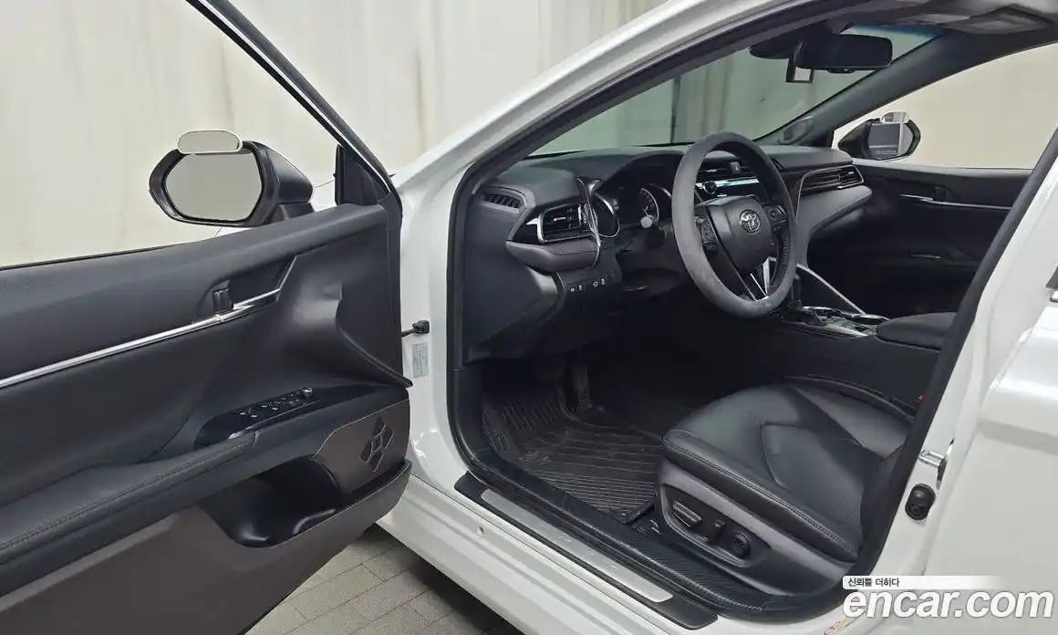 Toyota Camry 2018 2.5 гидро в Москве № 170182, фото 10