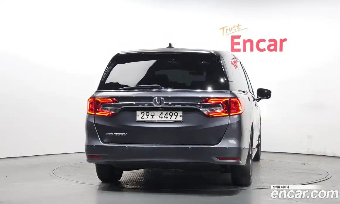 Honda Odyssey 2017 3.5 гидро в Москве № 170566, фото 4