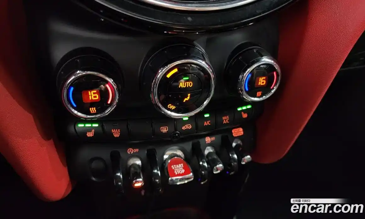 Mini Cooper Convertible 2018 2.0 гидро в Москве № 171295, фото 17