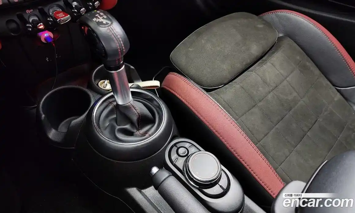 Mini Cooper Convertible 2018 2.0 гидро в Москве № 171295, фото 9