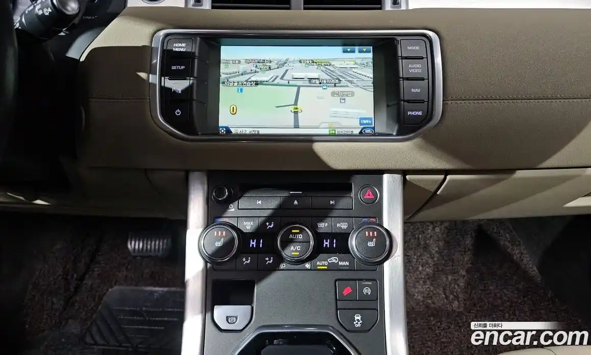 Land Rover Range-Rover Evoque 2015 2.2 гидро в Москве № 188923, фото 12