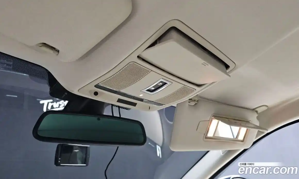 Land Rover Range-Rover Evoque 2015 2.2 гидро в Москве № 188923, фото 17