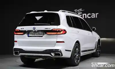 BMW X7 2023 3.0 гидро в Москве № 189079, миниатюра 2