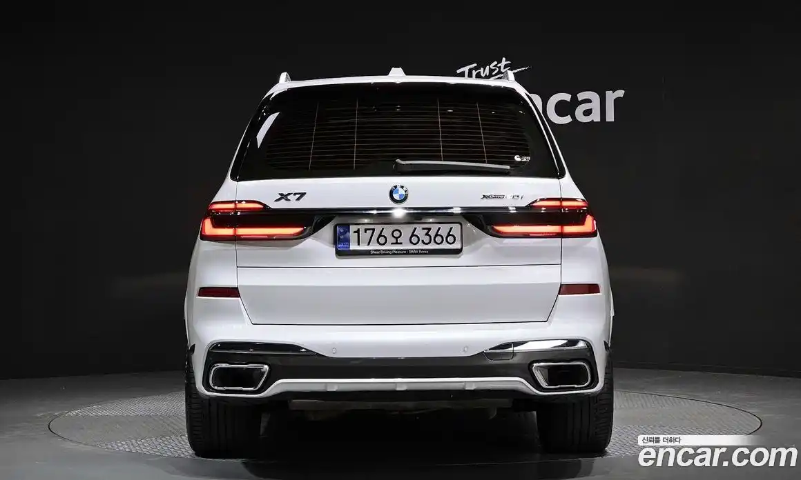 BMW X7 2023 3.0 гидро в Москве № 189079, фото 4