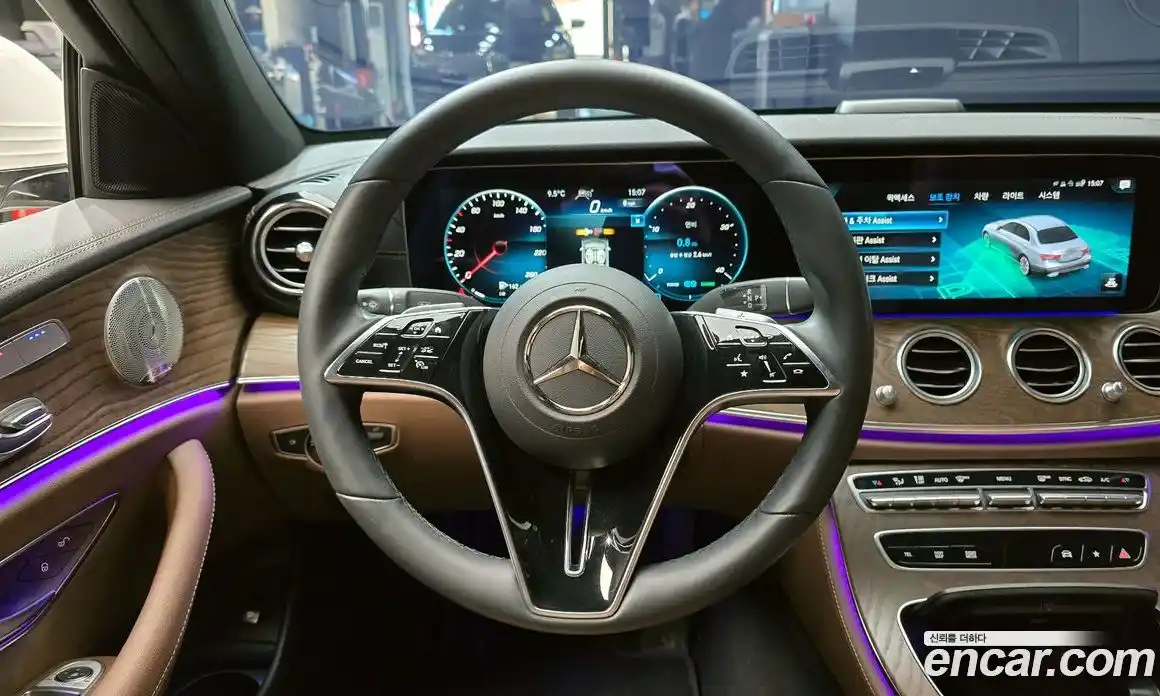 Mercedes-Benz E-Class 2023 1.9 гидро, фото 13