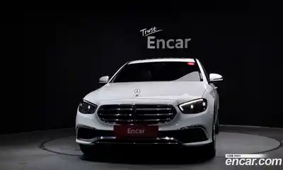 Mercedes-Benz E-Class 2023 1.9 гидро, миниатюра 3