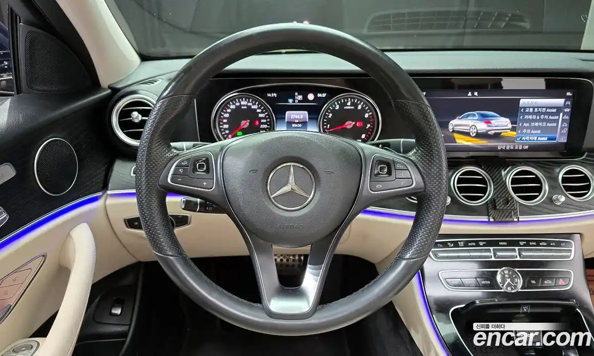 Mercedes-Benz E-Class 2018 2.0 гидро в Москве № 195555, фото 13